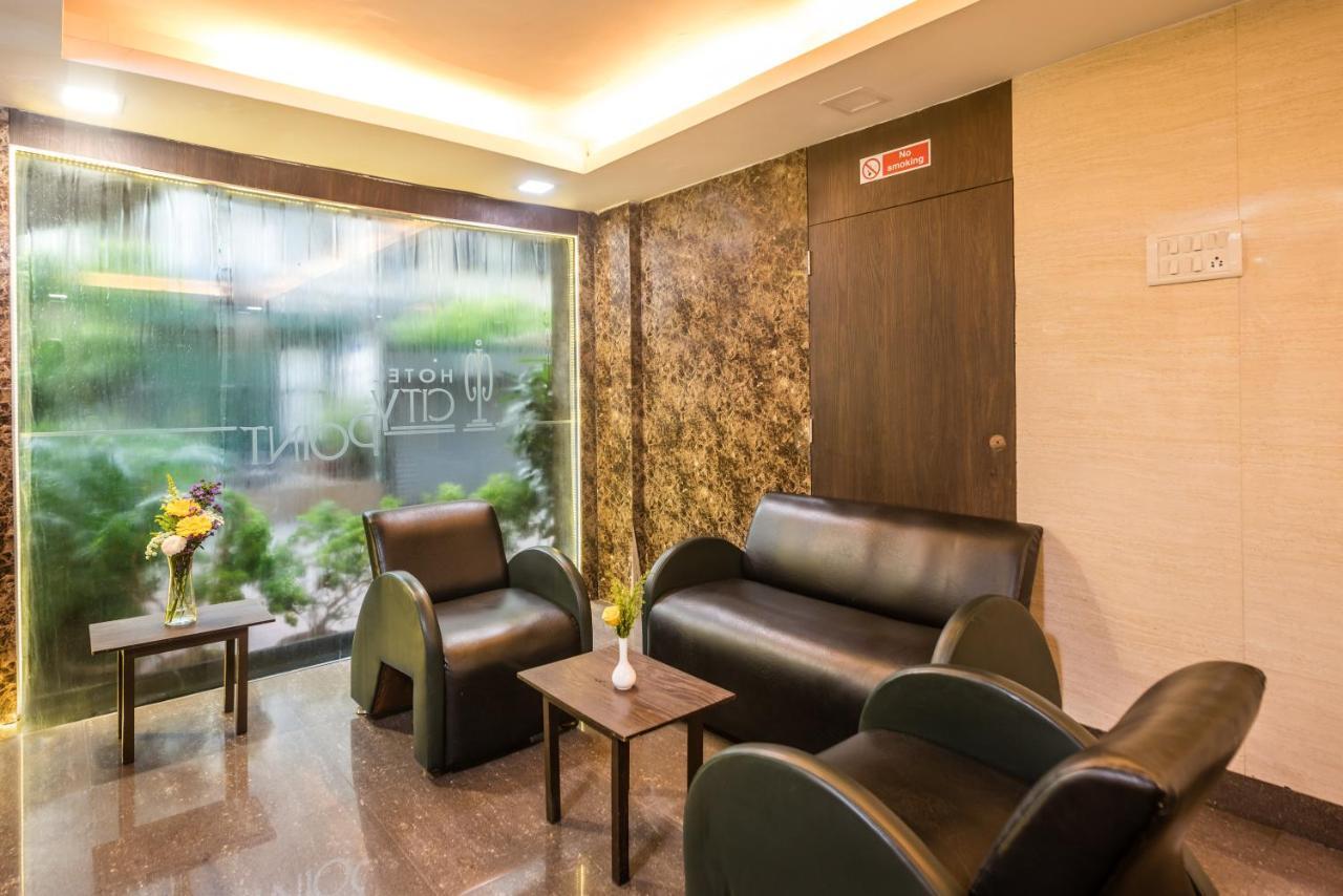 Hotel City Point Dadar Mumbai  Buitenkant foto